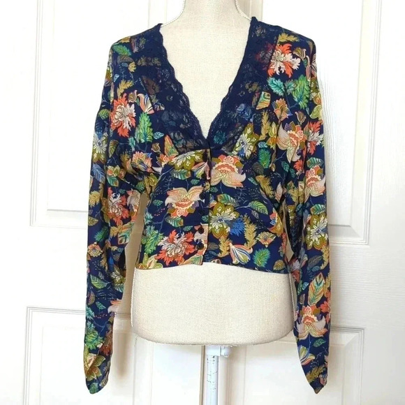 Buffalo David Bitton Lace Trim Raquel Botanical Blouse - Picture 5 of 10